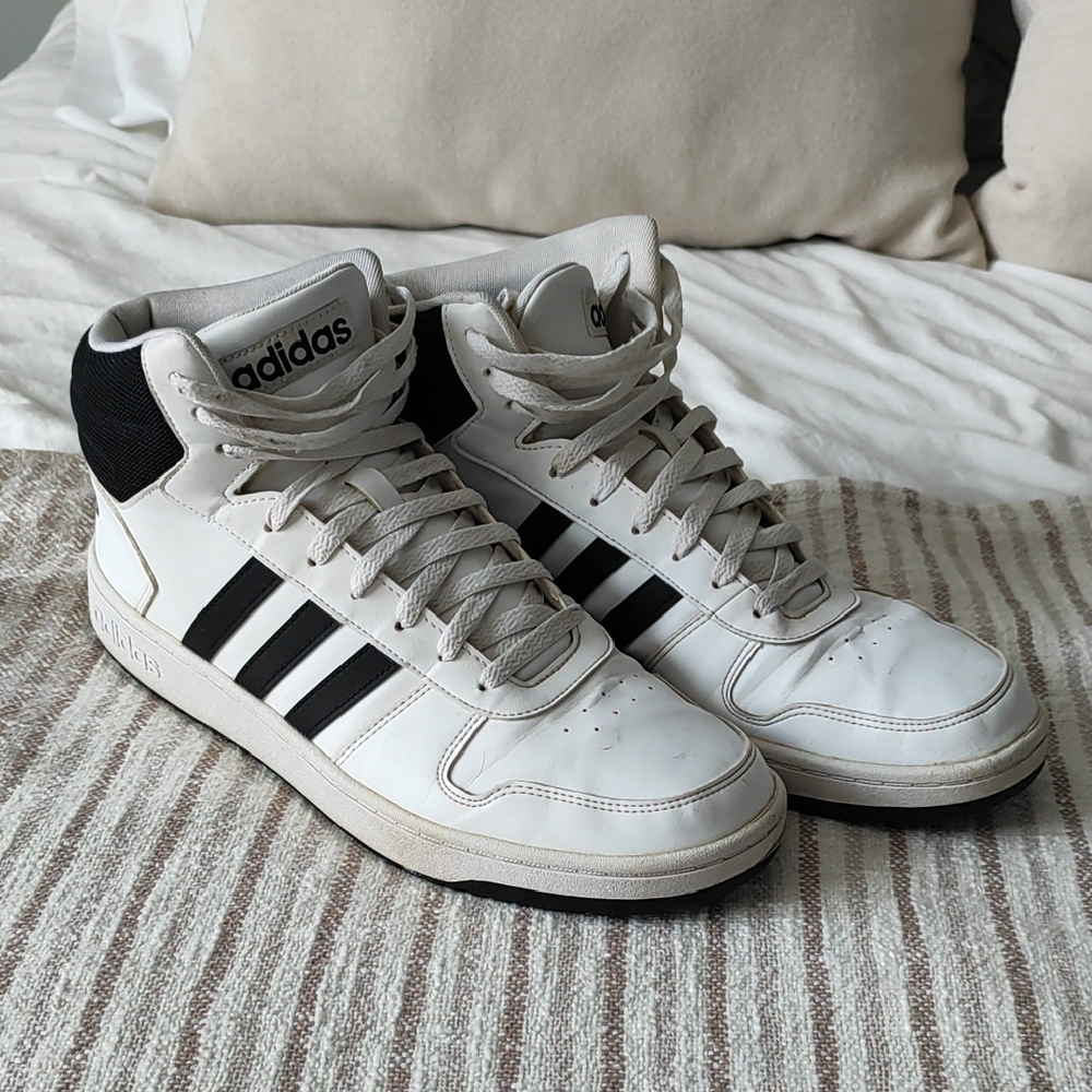 Adidas Men's White and Black Sneakers
